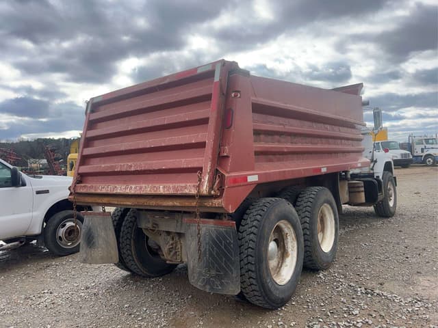 Image of Mack Undetermined equipment image 3