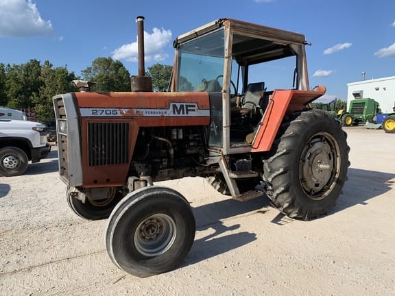 Main image Massey Ferguson 2705
