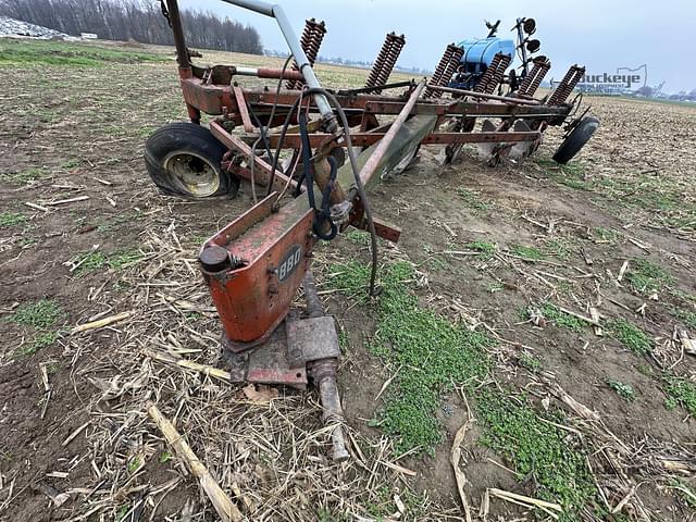 Image of Massey Ferguson 880 equipment image 4