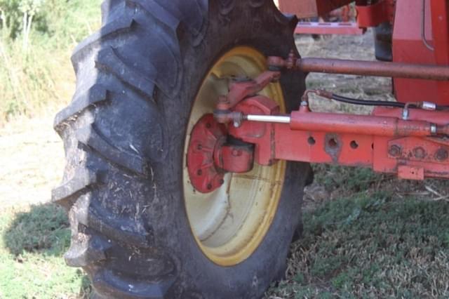 Image of Massey Ferguson 750 equipment image 4