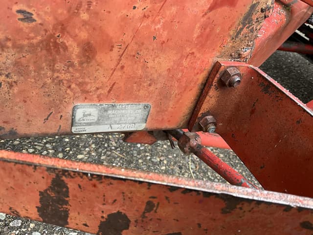 Image of New Holland 1069 equipment image 3