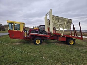 Main image New Holland Stack Cruiser