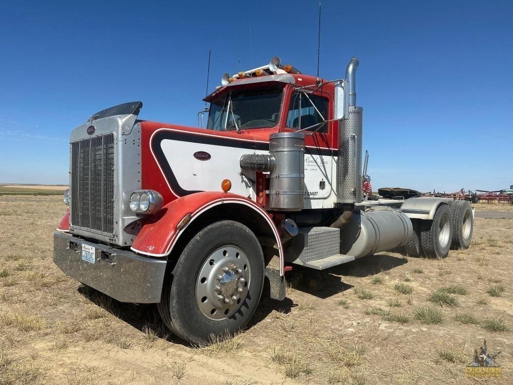 Main image Peterbilt 359
