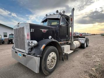 Main image Peterbilt 359