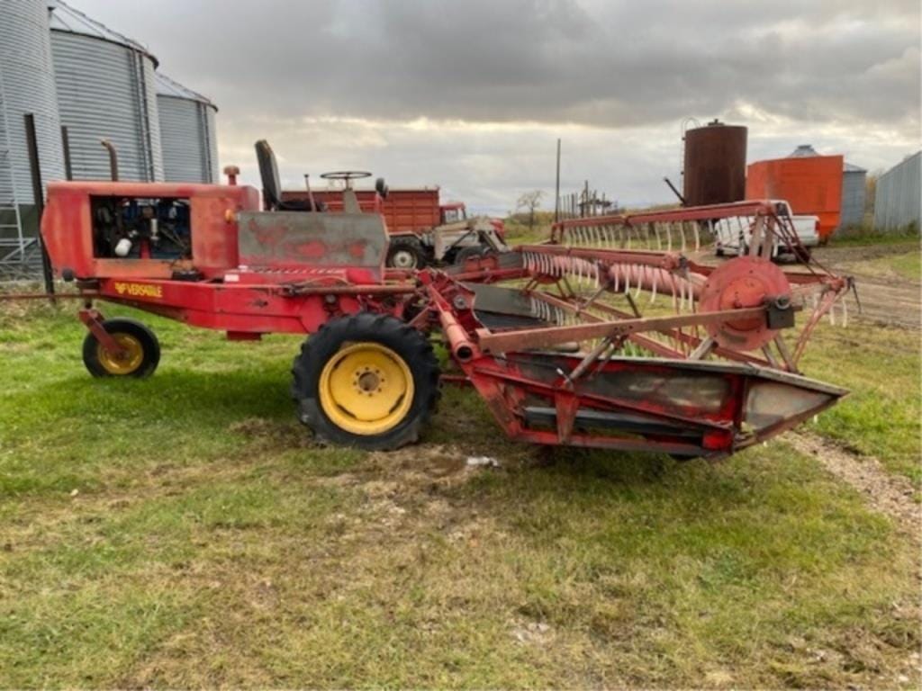 1980 Versatile 400 Equipment Image0