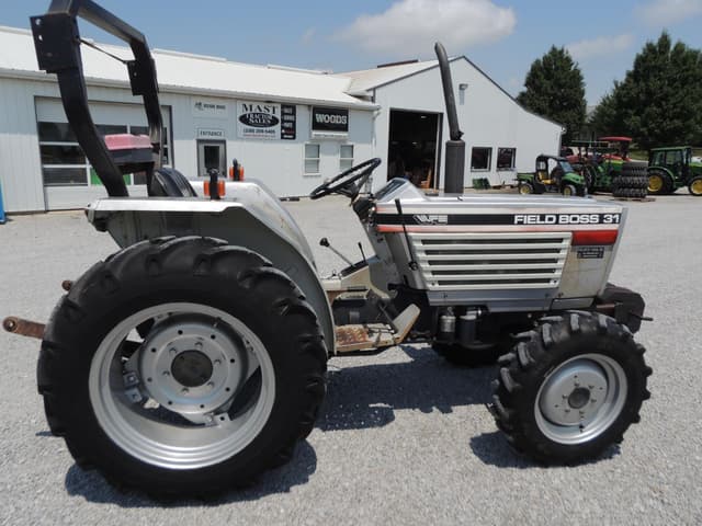 Image of White Field Boss 31 equipment image 3