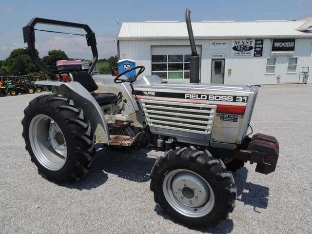 Image of White Field Boss 31 equipment image 2