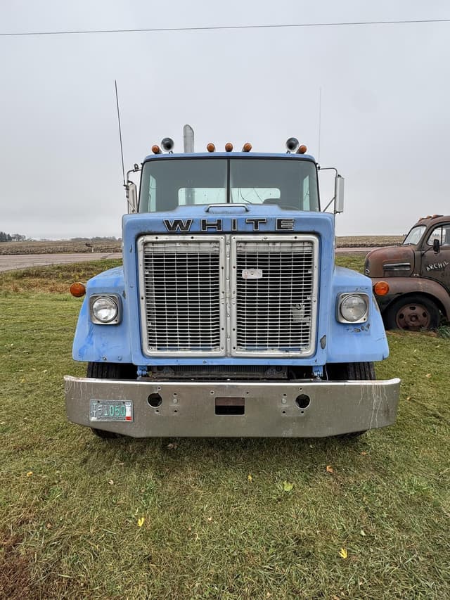 Image of White Road Boss 2 equipment image 3