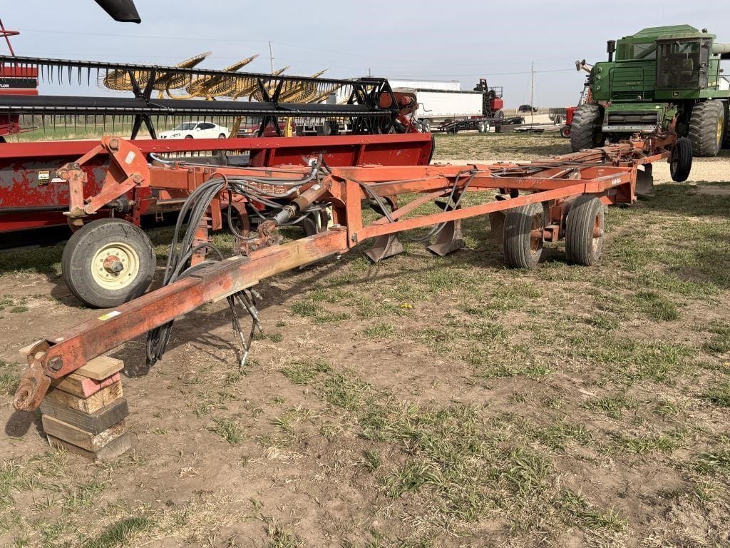 1980 Wil-Rich 2900 Equipment Image0