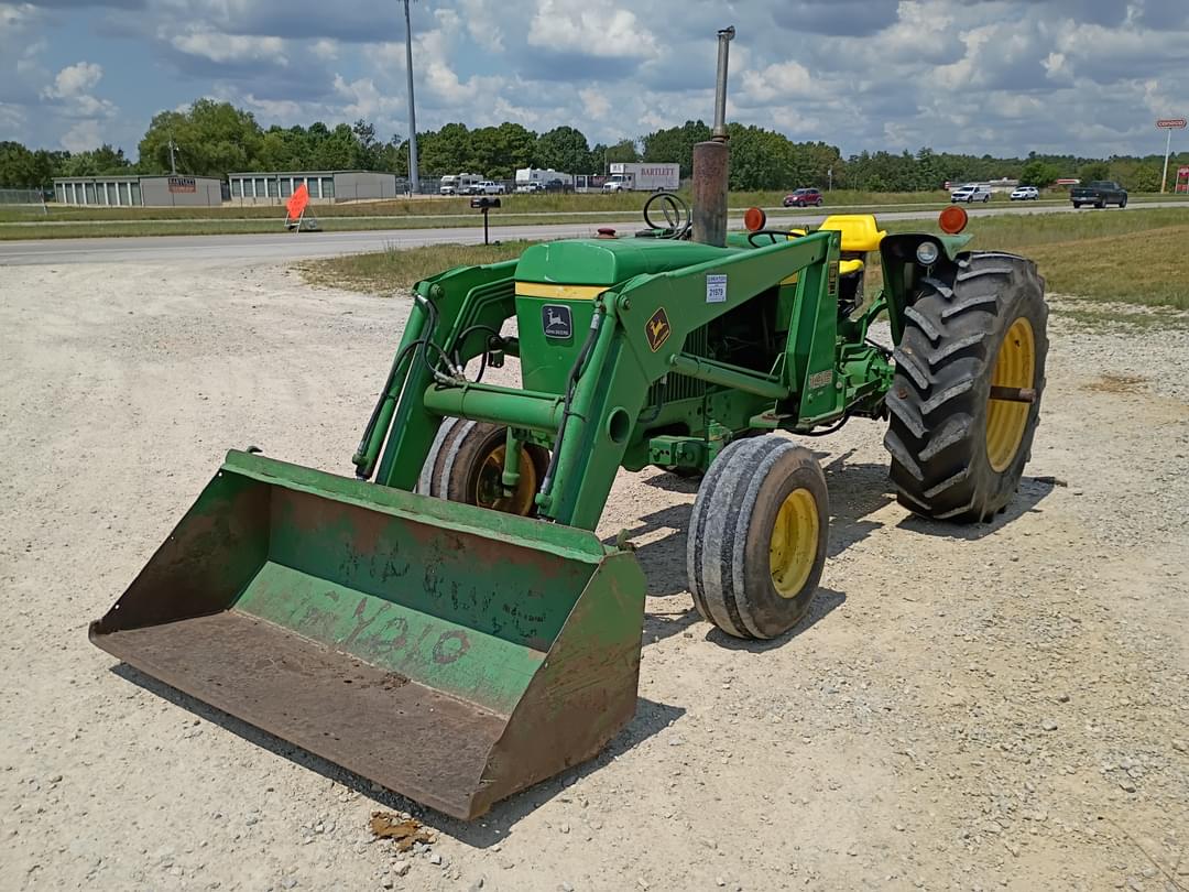 Image of John Deere 2640 Primary image