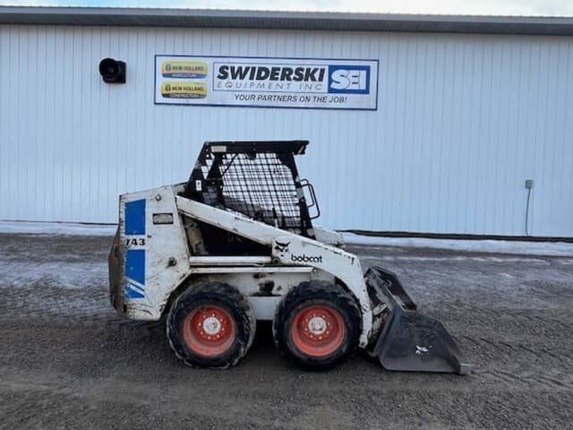 Image of Bobcat 743 equipment image 1