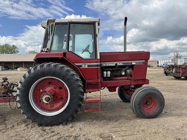 Image of International Harvester 1086 equipment image 4