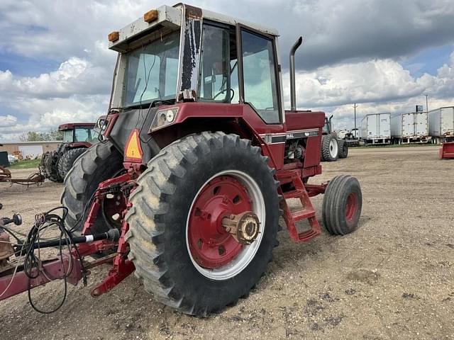 Image of International Harvester 1086 equipment image 3