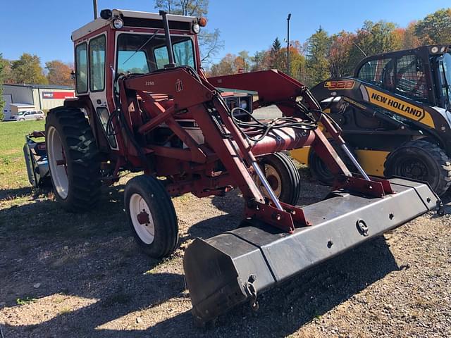 Image of Case IH 884 equipment image 1