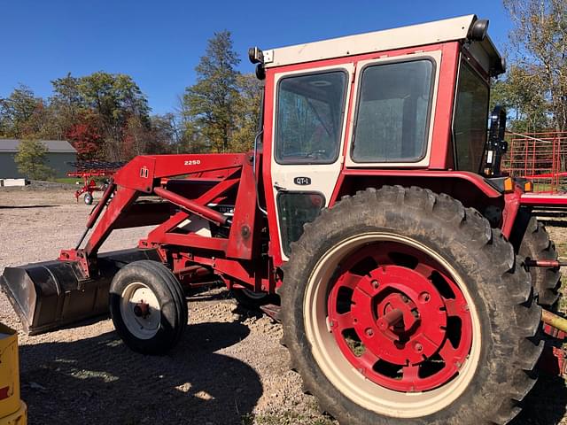 Image of Case IH 884 equipment image 3