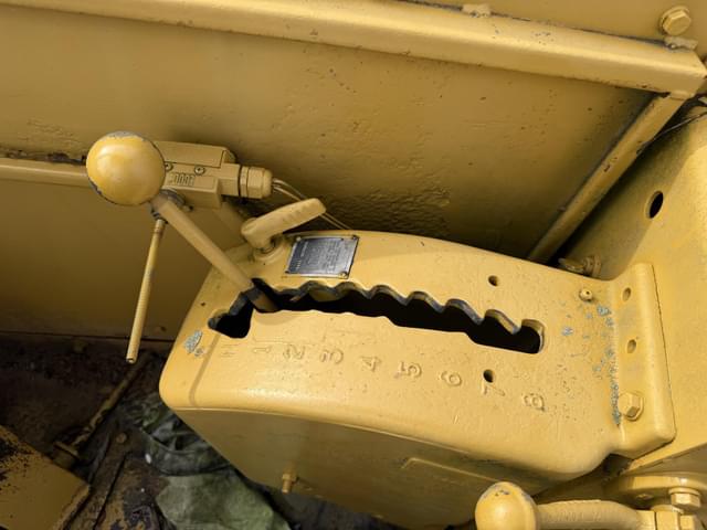 Image of Caterpillar 621B equipment image 4