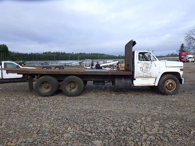 Image of Chevrolet 70 equipment image 3