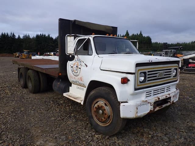 Image of Chevrolet 70 equipment image 2