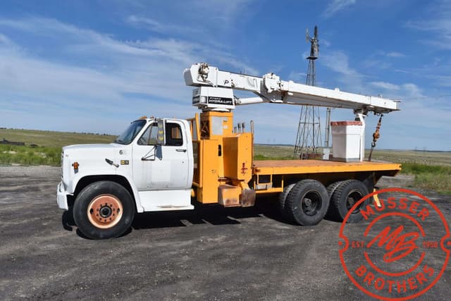 Image of Chevrolet C70 equipment image 2