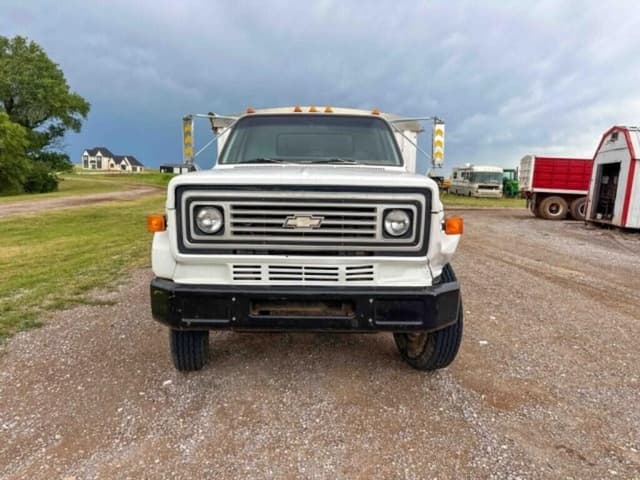 Image of Chevrolet C70 equipment image 1