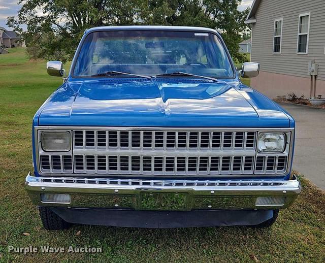 Image of Chevrolet K10 equipment image 1