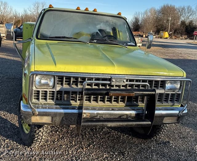 Image of Chevrolet K-30 equipment image 1