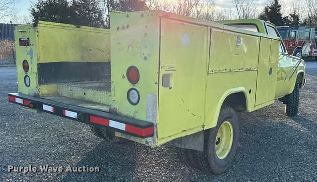 Image of Chevrolet K-30 equipment image 4