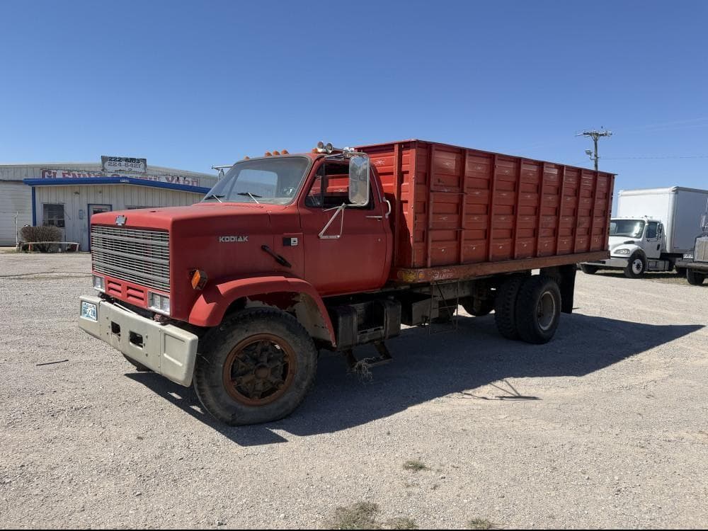 Image of Chevrolet Kodiak Primary image