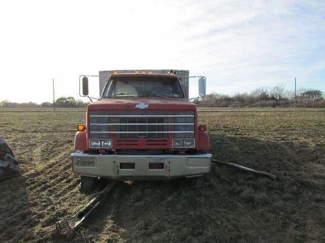 Image of Chevrolet Kodiak equipment image 1
