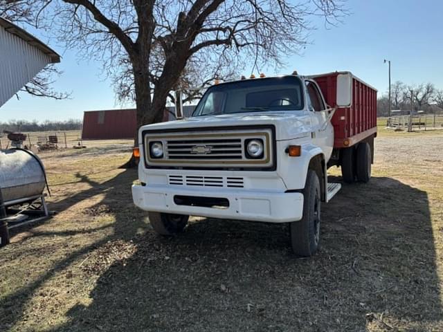 Image of Chevrolet 70 equipment image 1