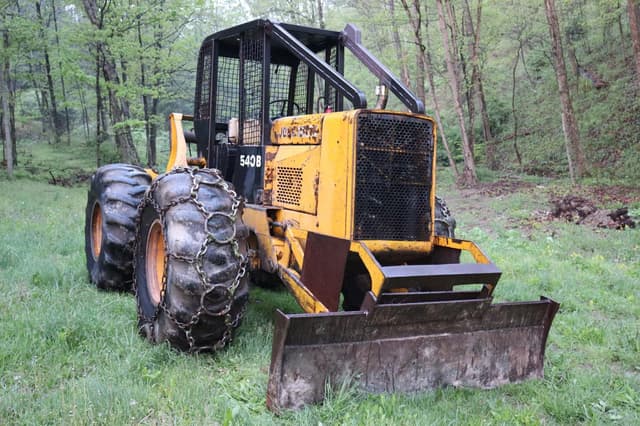 Image of John Deere 540B equipment image 2