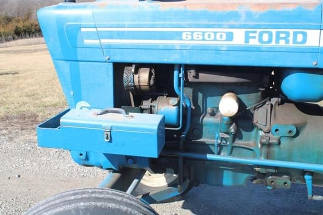 Image of Ford 6600 equipment image 4