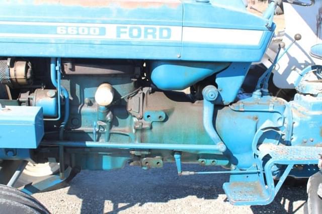 Image of Ford 6600 equipment image 3