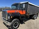 1981 Ford F-800 Image