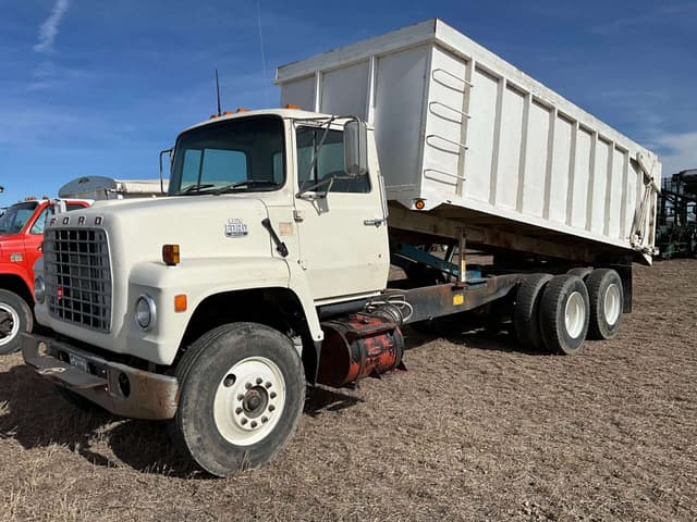 Image of Ford 800 equipment image 2