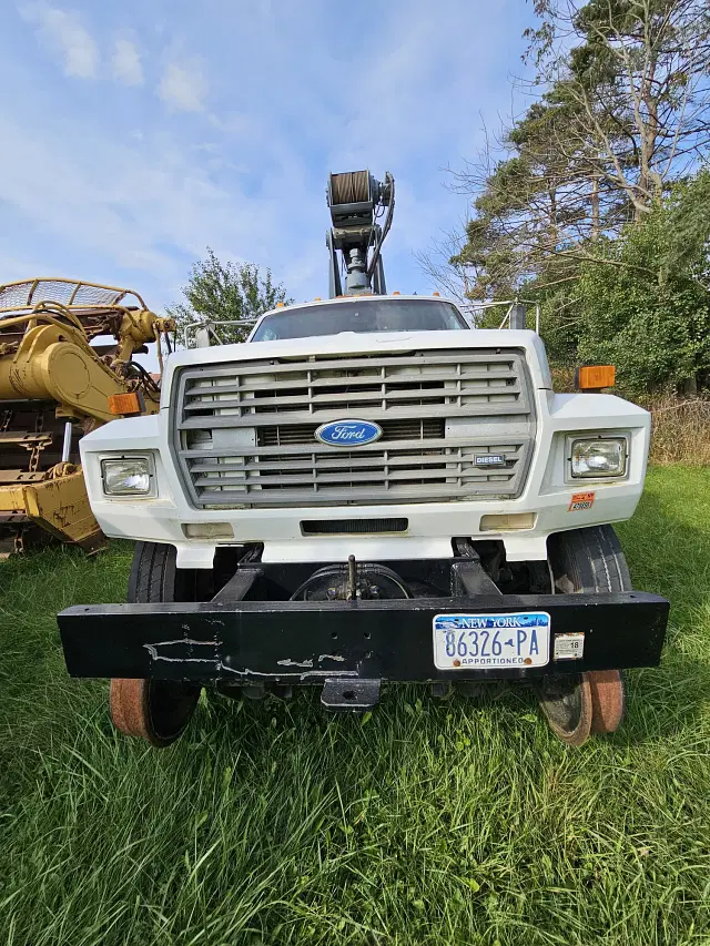 Image of Ford F-800 equipment image 2