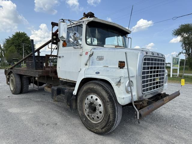 Image of Ford LN7000 equipment image 2