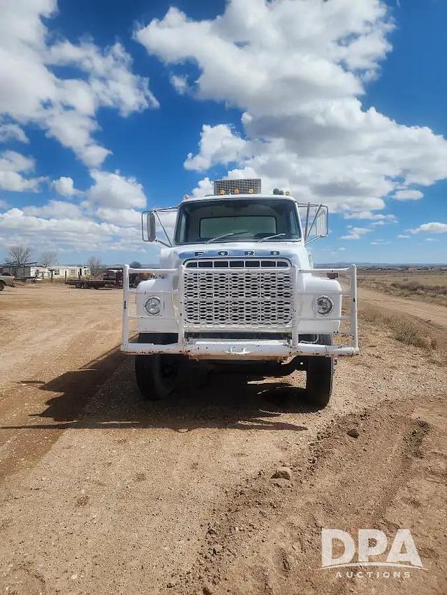 Image of Ford LNT8000 equipment image 1