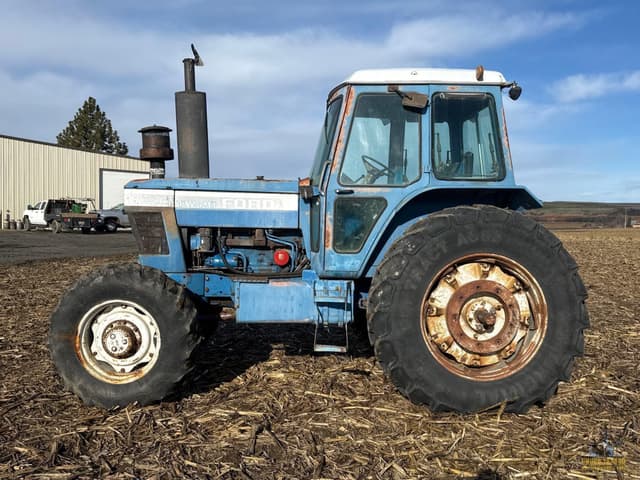 Image of Ford TW-20 equipment image 1