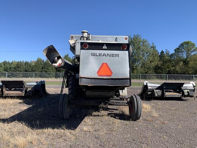 Image of Gleaner M2 equipment image 4