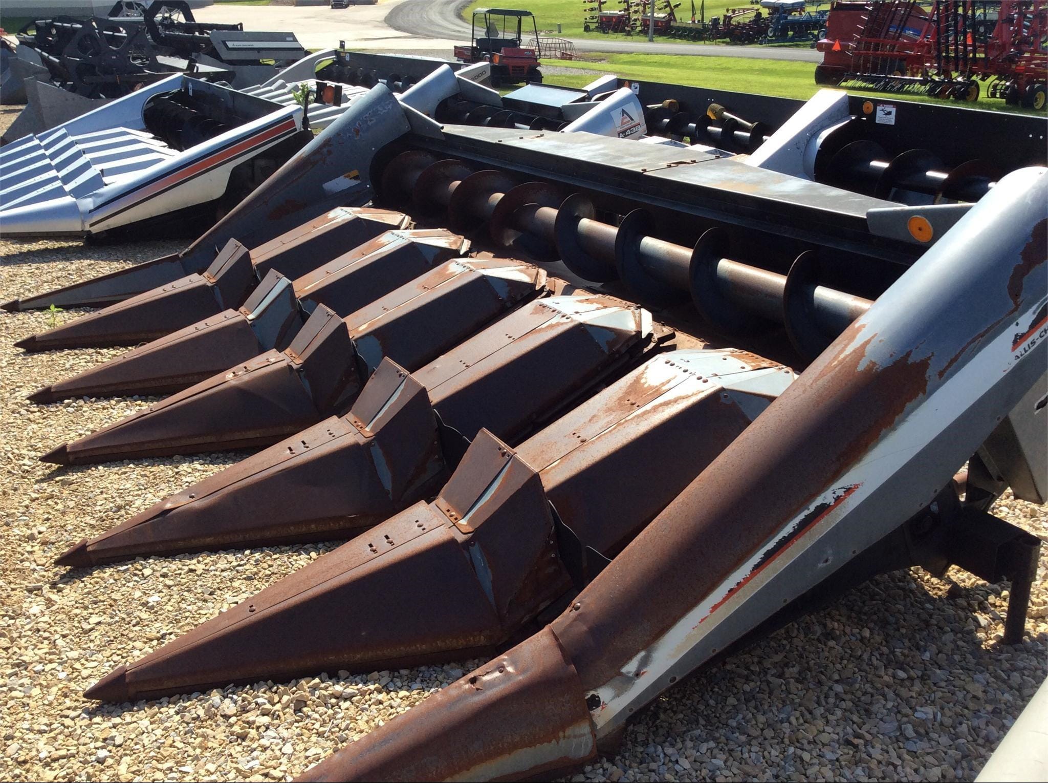 1981 Gleaner N630 Equipment Image0