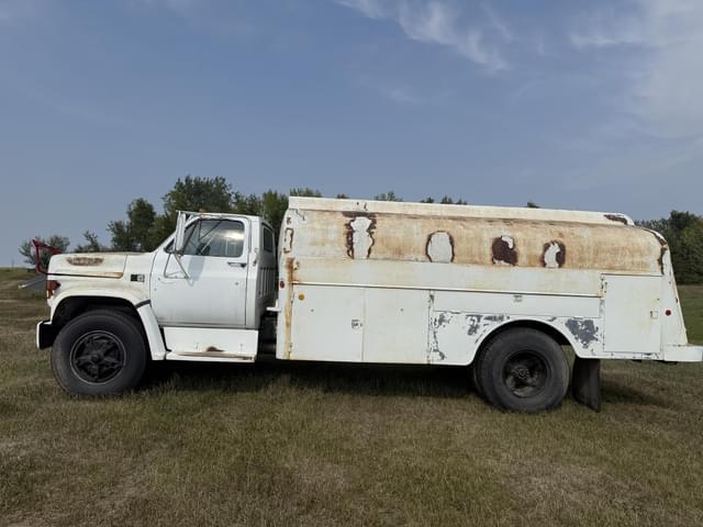 Image of GMC 7000 equipment image 1