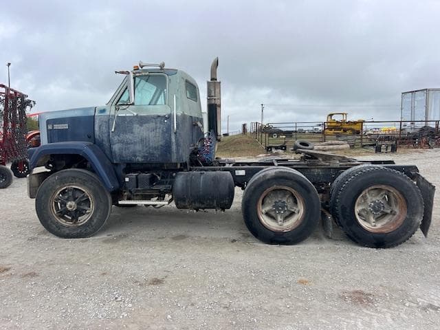 Image of GMC Brigadier equipment image 2