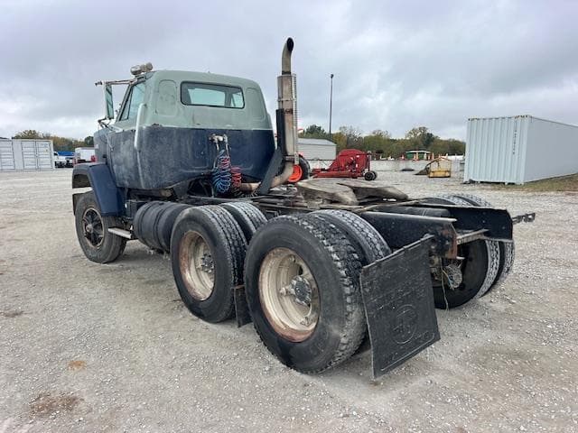 Image of GMC Brigadier equipment image 3