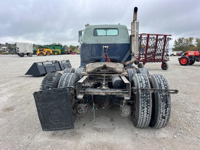 Image of GMC Brigadier equipment image 4