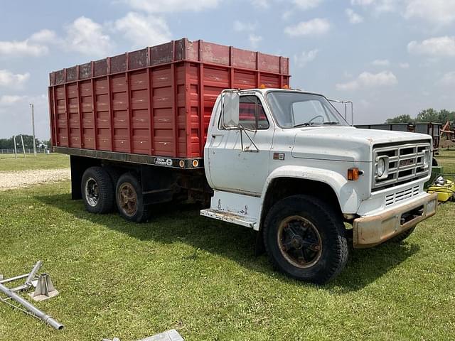 Image of GMC C6500 equipment image 1