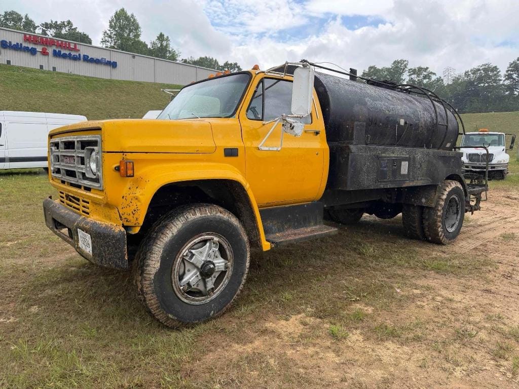 1981 GMC C7000 Equipment Image0