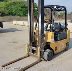 1981 Hyster S50XL Equipment Image0