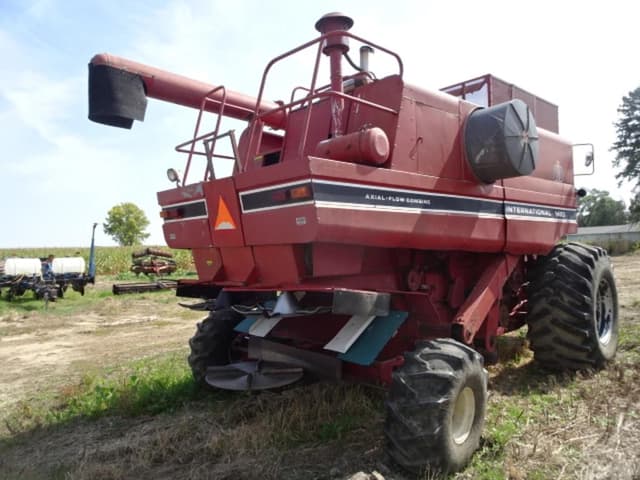 Image of International Harvester 1480 equipment image 3