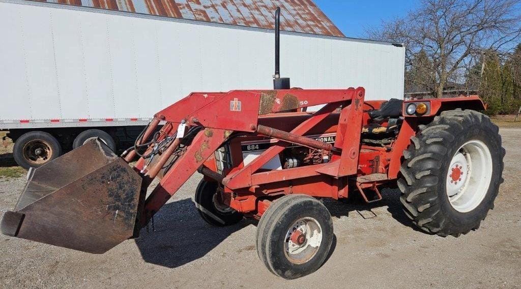 Main image International Harvester 684